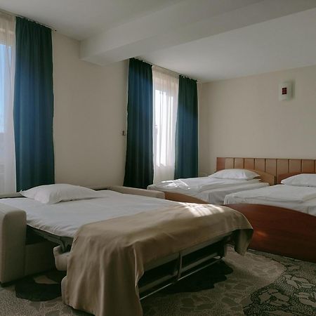 Hotel Bistrita Bákó Kültér fotó