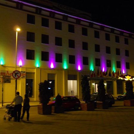 Hotel Bistrita Bákó Kültér fotó